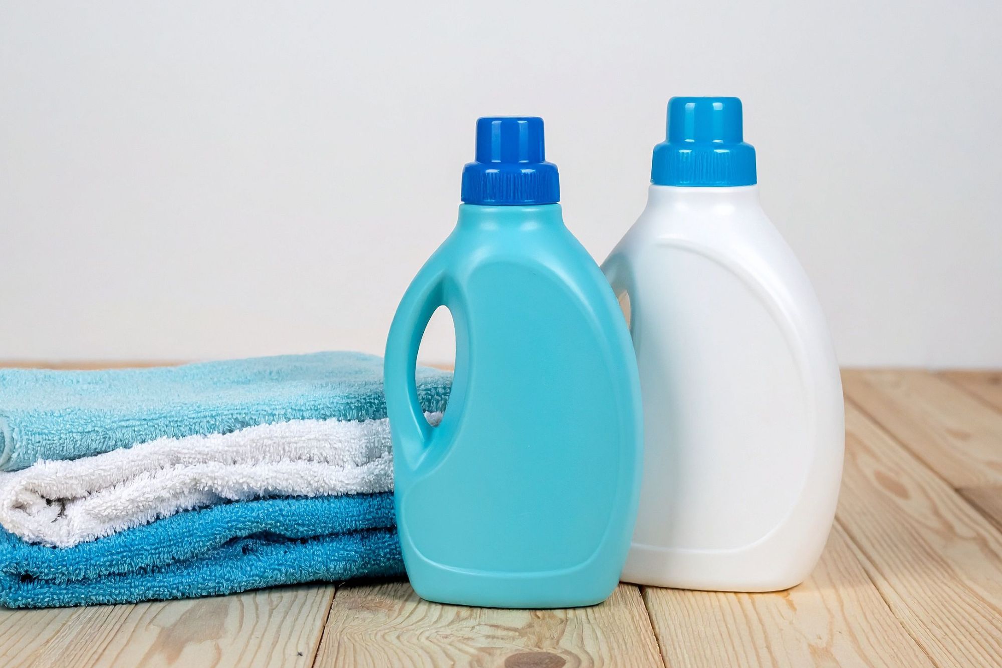 自宅で簡単にできる口紅汚れの落とし方